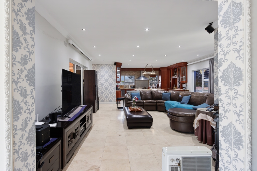 4 Bedroom Property for Sale in Goedehoop Western Cape